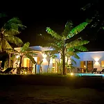 Lions Luxury Villa Zanzibar - Private Cook&Pool - Beach Front