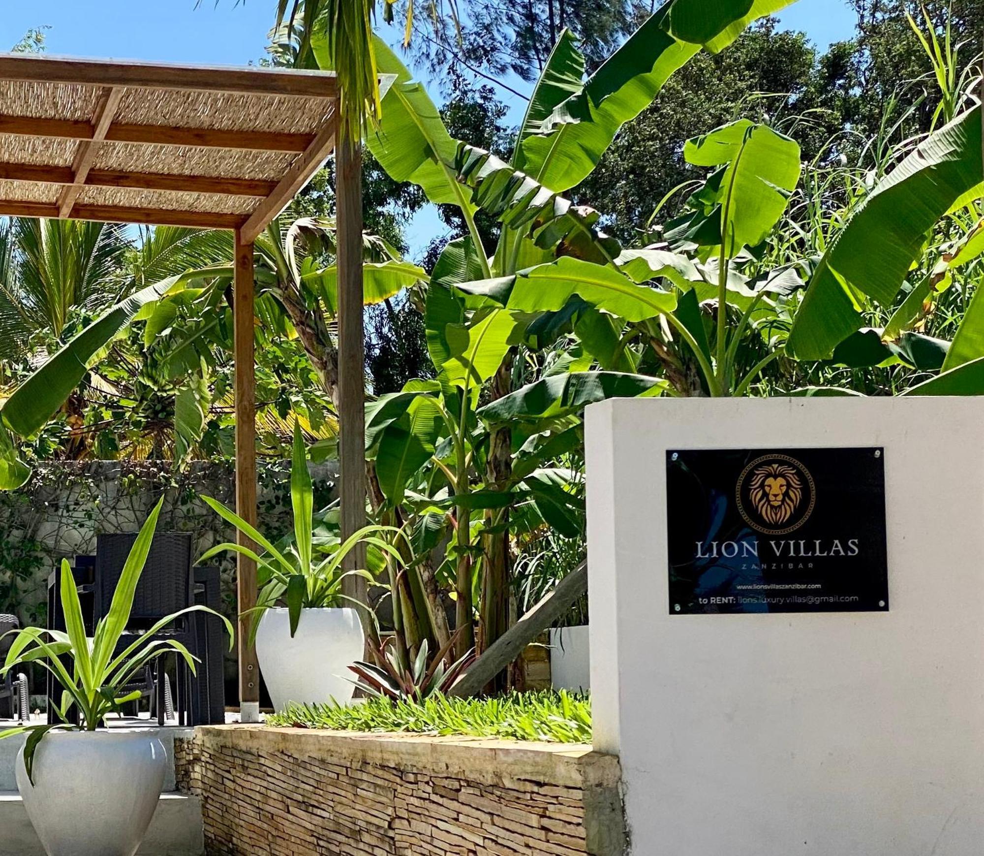 Villa Luxury Lions Zanzibar - With Private Cook&infinity Pools Kiwengwa (Zanzibar)